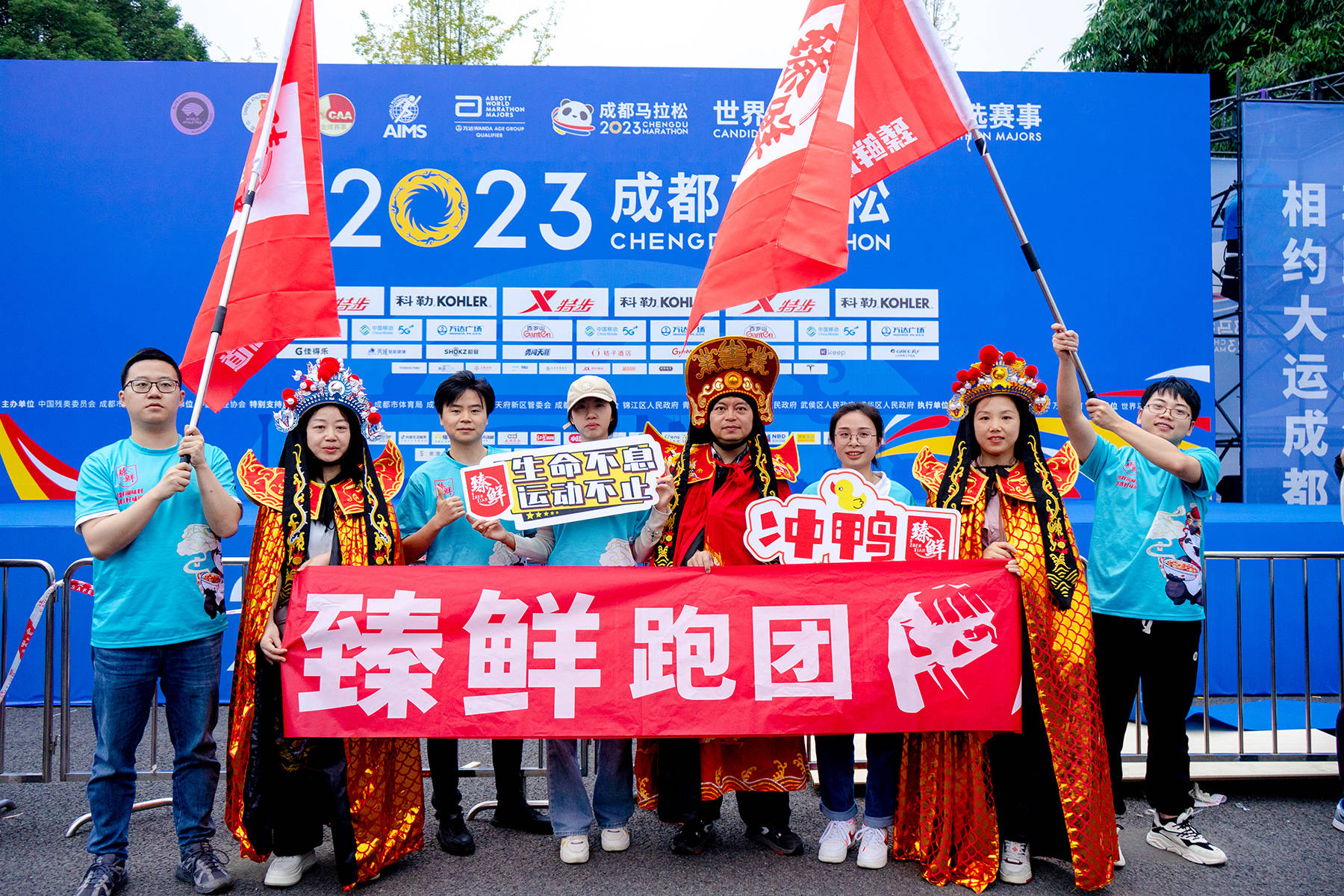 锅底料商家竟让吃货们疯狂打call！麻将胡了2游戏入口震惊！这家四川火(图2)